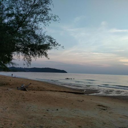 Family Beach Condo Pd At Cocobay Resort Condominium Port Dickson Ngoại thất bức ảnh