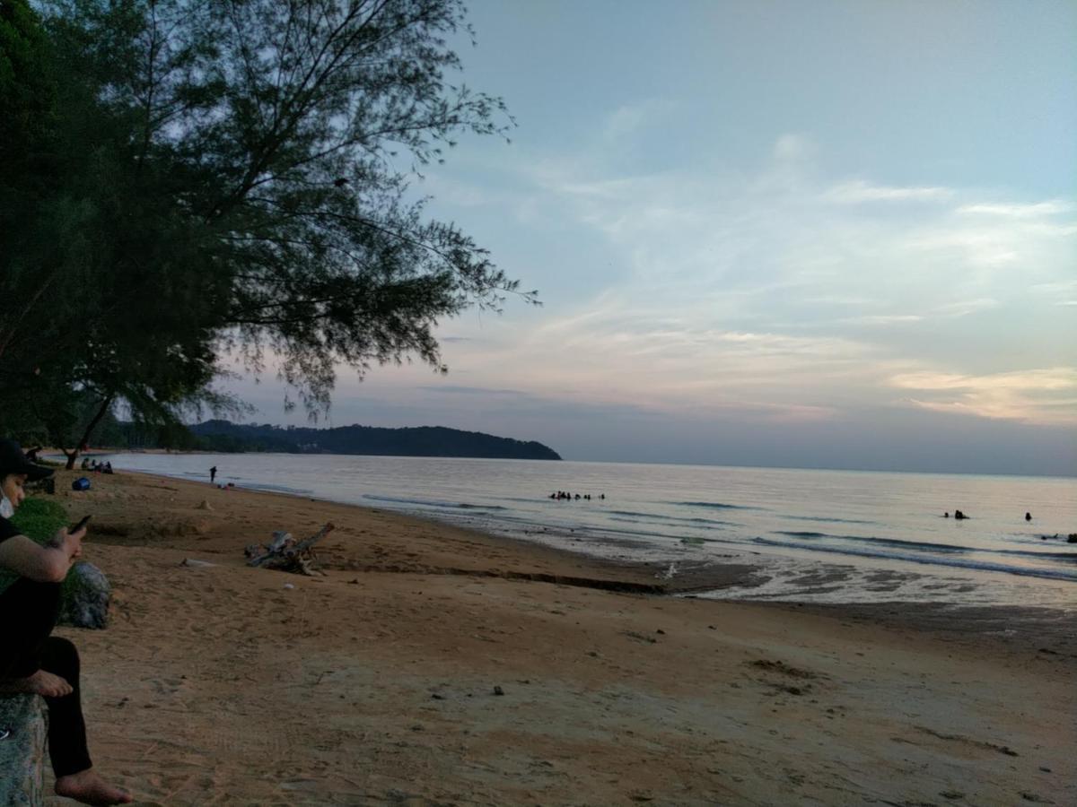 Family Beach Condo Pd At Cocobay Resort Condominium Port Dickson Ngoại thất bức ảnh